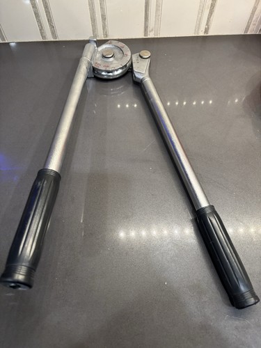Manual pipe tubing bender - tubing,